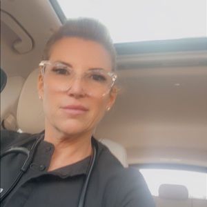 Meet your Posher, Becky